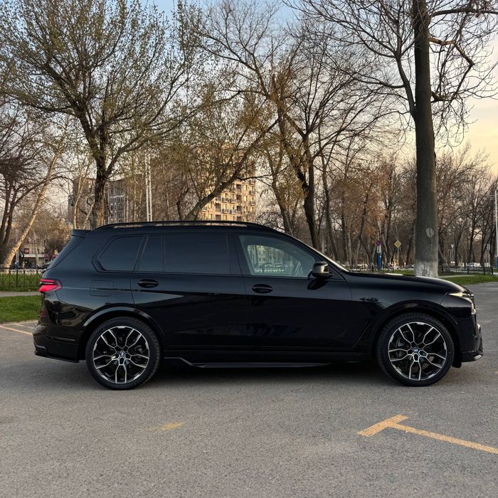 BMW X7 xdrive40i 2025