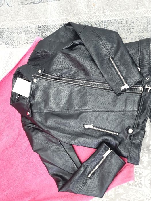 Кожаный куртка материал хорошее