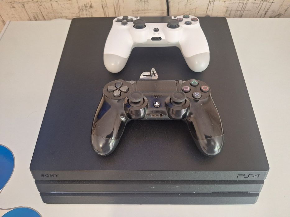 Продам PS4 PRO 1 TB