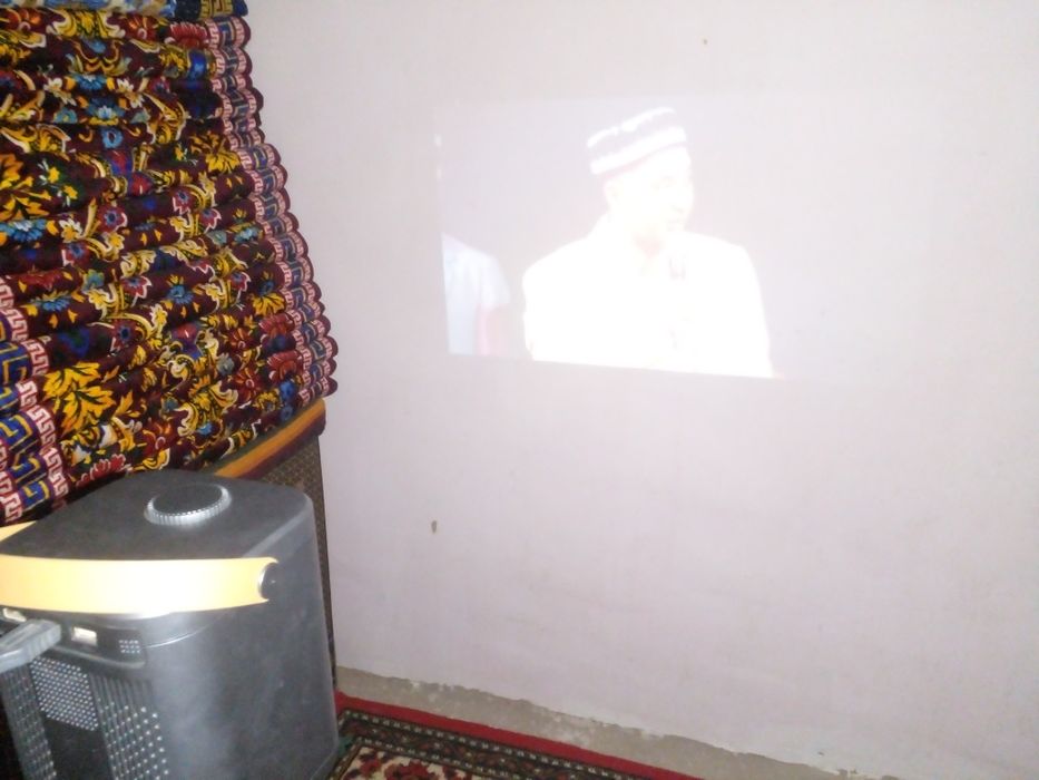 Proektor yangi rassiyadan kelgan