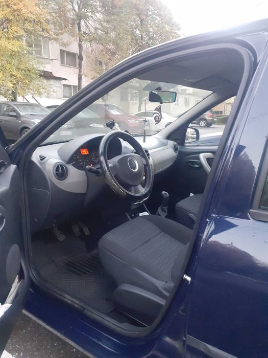 Vand Dacia Logan 1.2 Preferance 2011 Unic proprietar 94.000 km