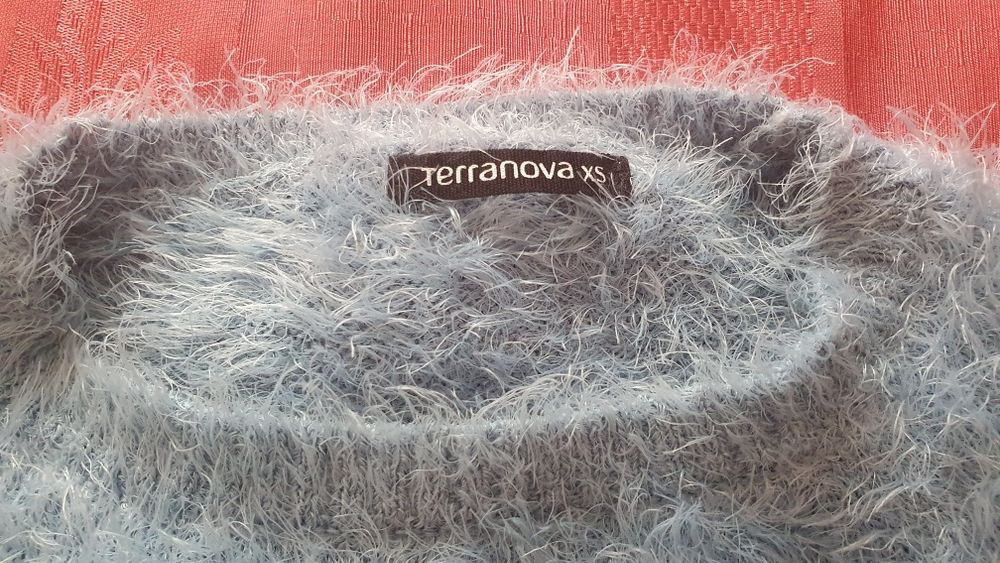 Pulover pufos fete bleu XS/S Terranova