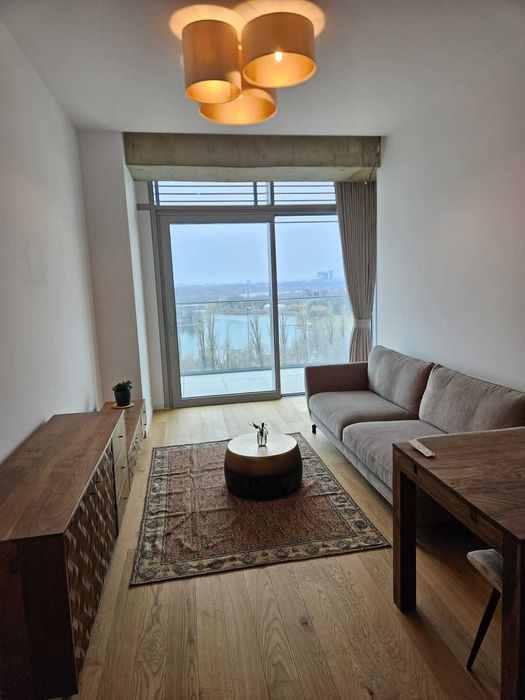 Inchiriere 2 cam Up Site