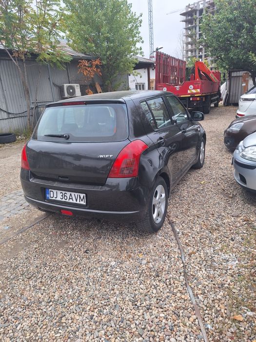 Suzuki Swift 2006 benzină, 1.508 € — imagine 2