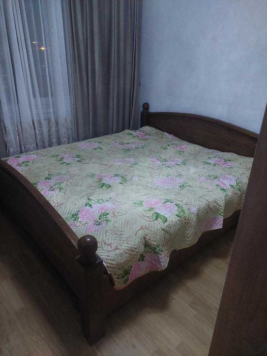 Vand pat lemn masiv 180x200, cu doua somiere