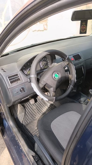 Vând skoda fabia 2004