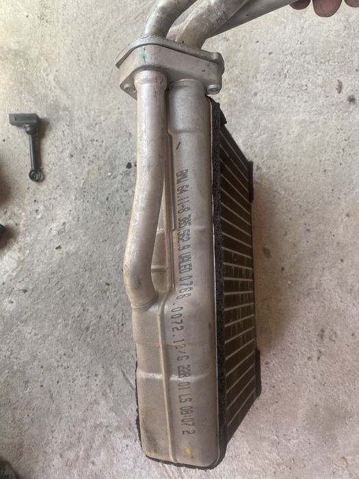 Радиатор и винтелятор печки бмв е39 х5