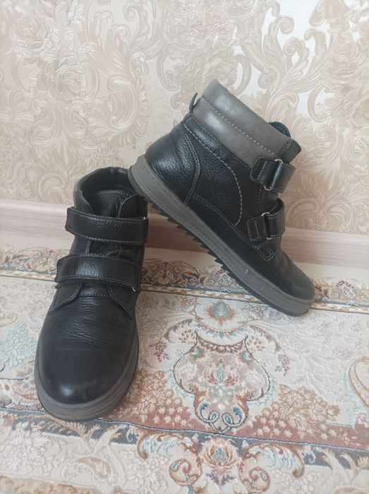 Ботинки размер 39