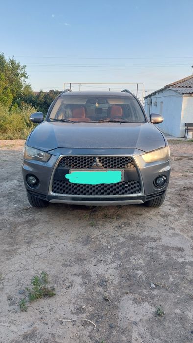 Митсубиси аутлендер хл