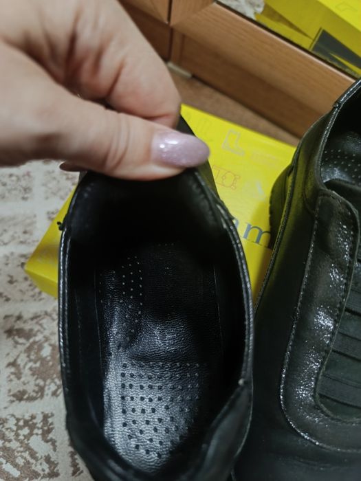 Продам женскую обувь