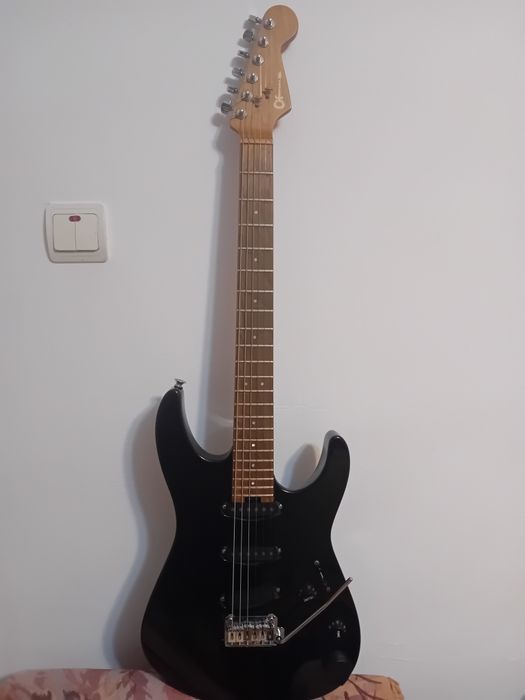 Charvel Pro-Mod DK22 SSS 2PT CM – Gloss Black