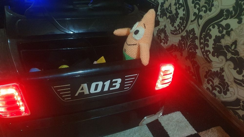 Продам детскую машину