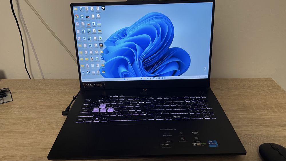 Laptop gaming asus TUF F17 i5 16gb ram 1.5 tb ssd rtx 3050 144hz cu garantie