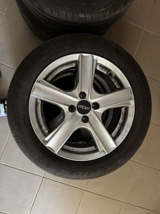 Roti cu cauciucuri de vara R16