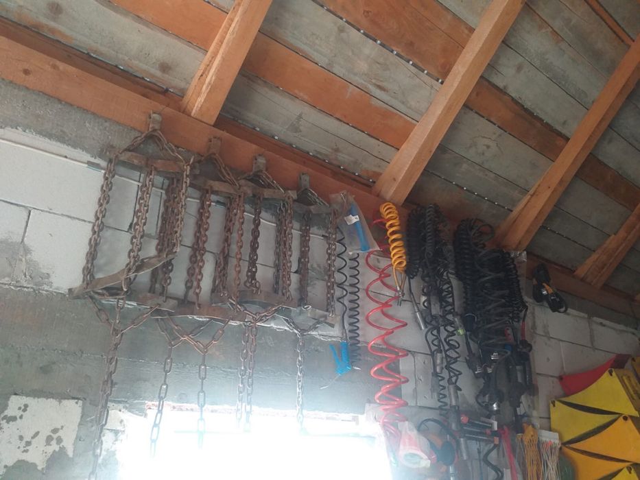 Vand lucuri pentru asigurarea marfei