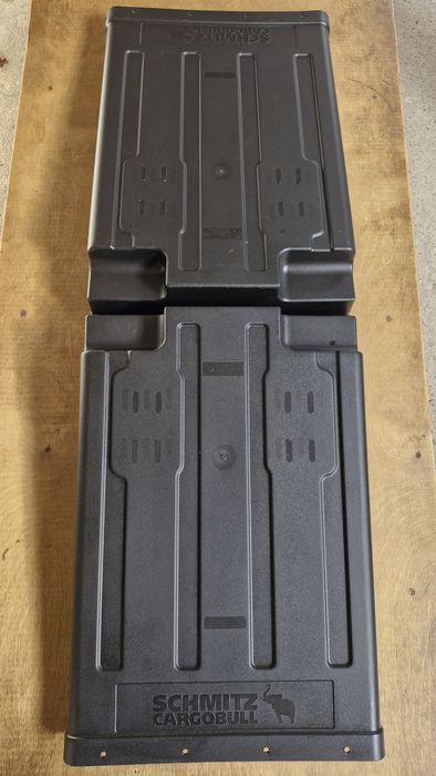 Продам новую подкрылники