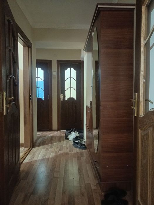 Срочно продается 2 х комнатная квартира  в кирпичном доме