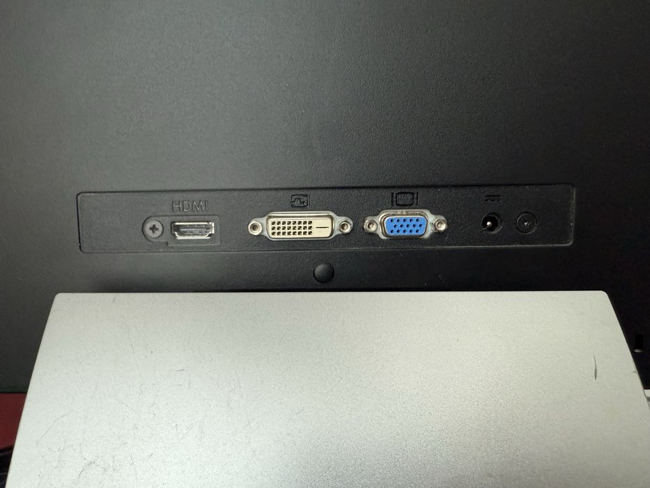 Продам мониторы в хорошем состоянии