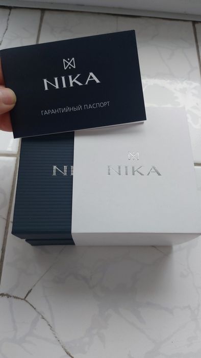 Серебряные часы Ника