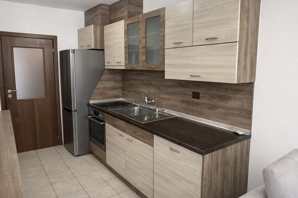 Дава се под наем Двустаен апартамент в София, Хладилника - 65 кв.м за 648.21 € - Снимка #4