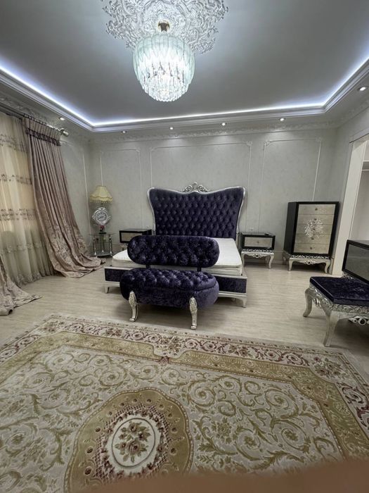 Ц-15 Жангох Абай 4/2/8 Евроремонт с меб+тех обш: 215 кв.м ор: Абай