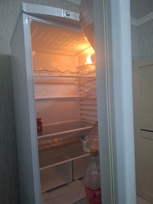 Двухкамерный холодильник продам б/у 70000