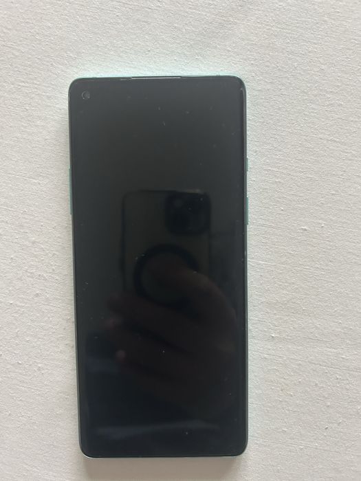 Telefon One plus 8