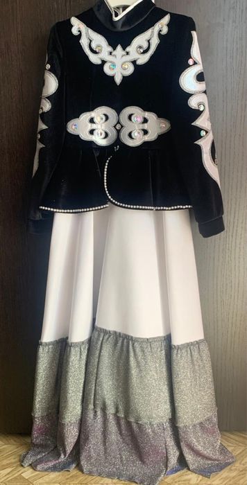 Казахский национальный костюм