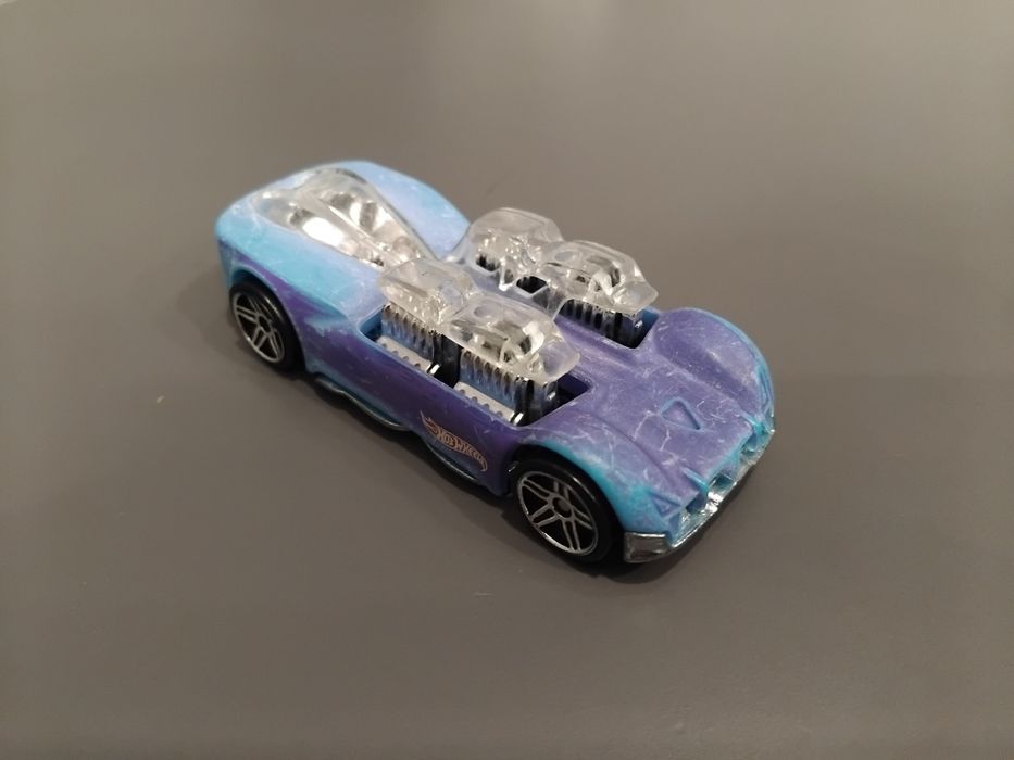 Машинки Hot Wheels