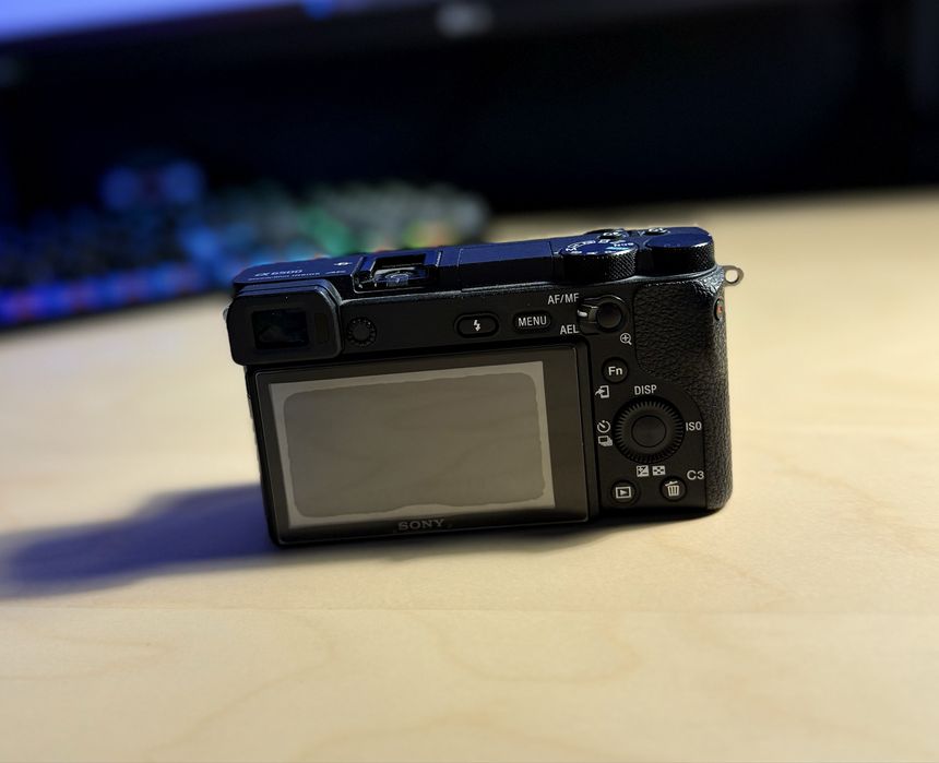 Sony A6500 8700 de cadre.