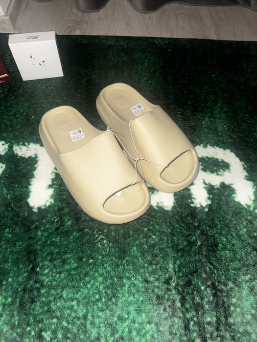 yeezy slides marimea 44