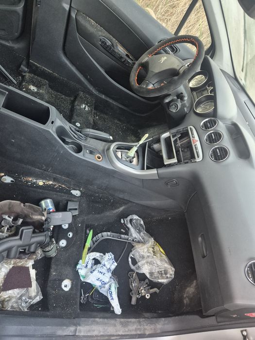 Peugeot 308sw 1.6T части