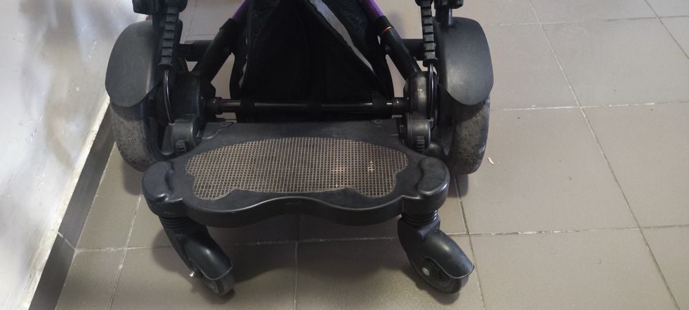 Коляска с подставкой