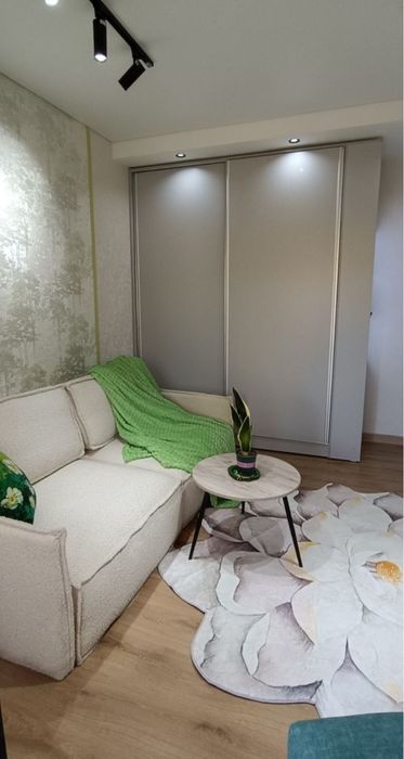 ®Торговый центр,Евроремонт,Панельный Кв Продаётся|30м²| Чил 3 1в2/3/4