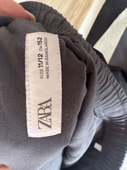 Панталони ватирани и неватирани на  Zara