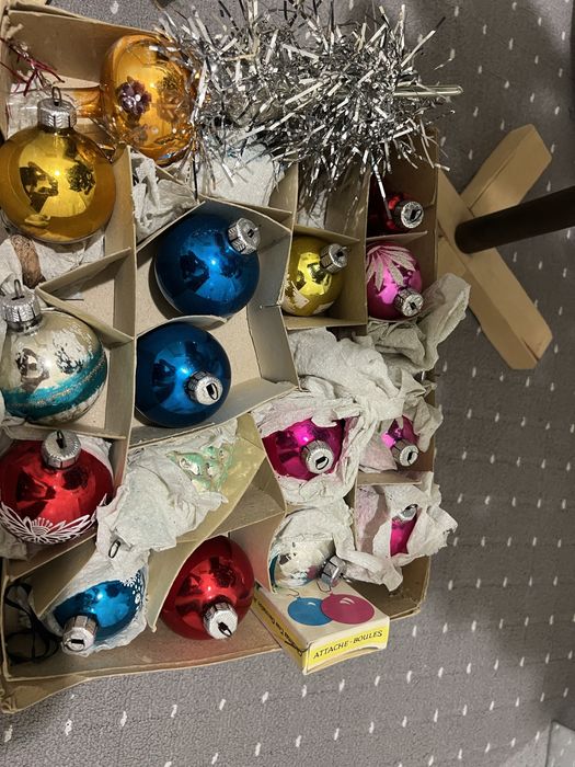 Продается Советская елка в хорошем состоянии