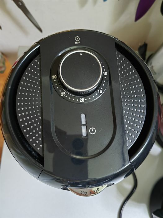 Friteuza aer cald Tefal