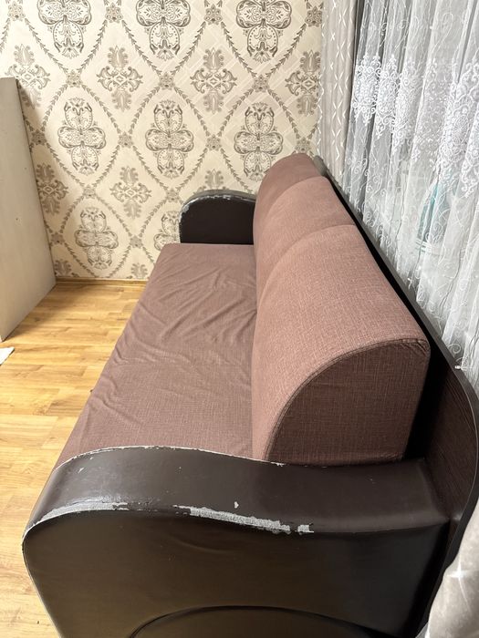 продам диван-кровать +стол