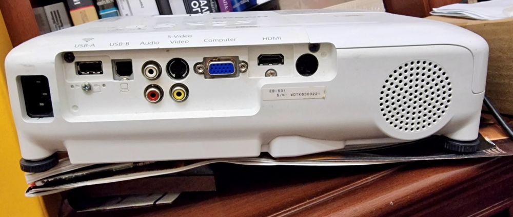 Продам проекторы Epson