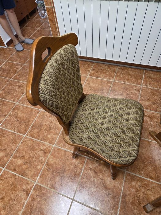Colțar rustic lemn masiv cu masa și scaune