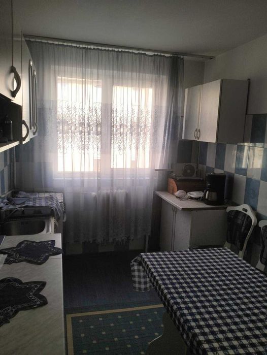Apartament 3 camere de vânzare – Făgăraș, Str. 13 Decembrie – mobilat și utilat