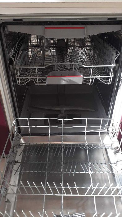 Mașină de spălat vase incorporabilă BOSCH 13 seturi