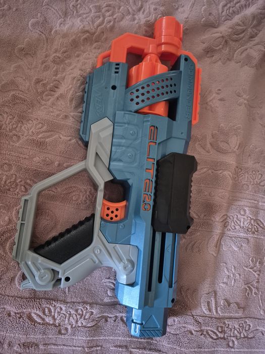 Бластер Nerf Elite 2.0 Commander RD-6