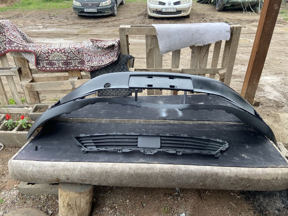 Бампер BYD в полном комплекте со всеми решотками