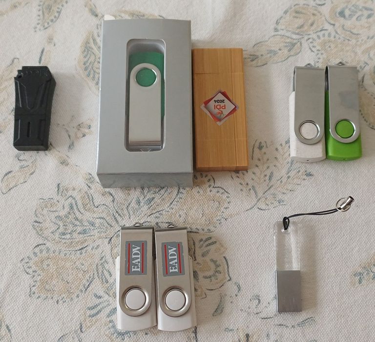 Lot memorie usb stick Verbatim Toughmax 64gb Sandisk Kingston Kingmax 32gb 16gb 8gb 4gb