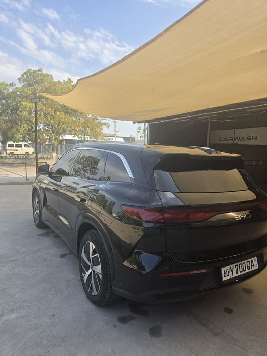 BYD Tang L EV 2026 — 680 ot kuchi — 100 kWh