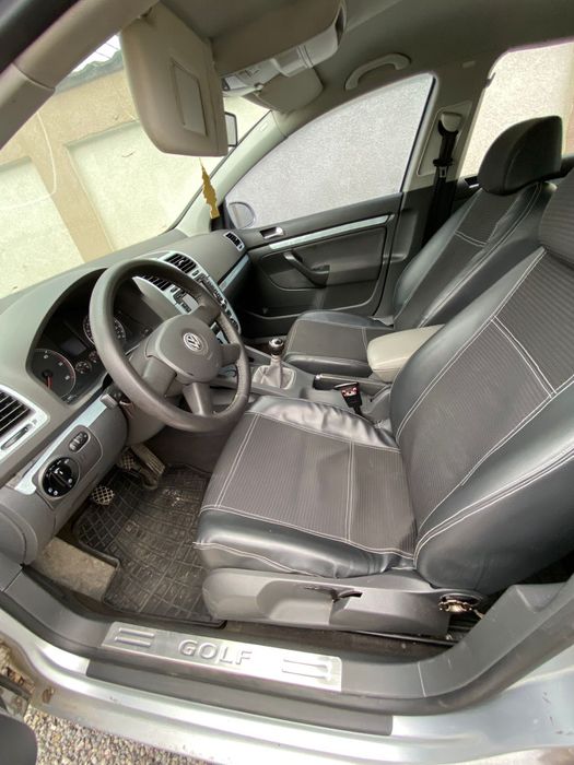 Volkswagen Golf 5 GT climatronic, navigație