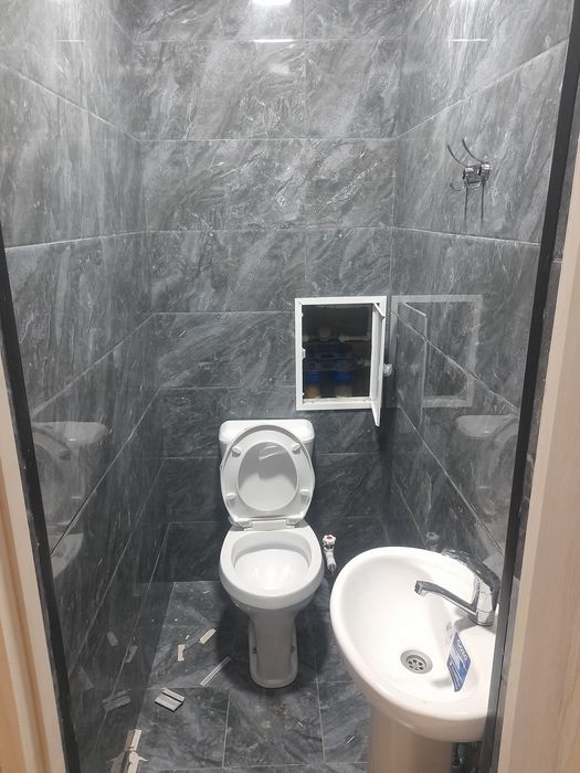 3 xonali kvartira sotiladi