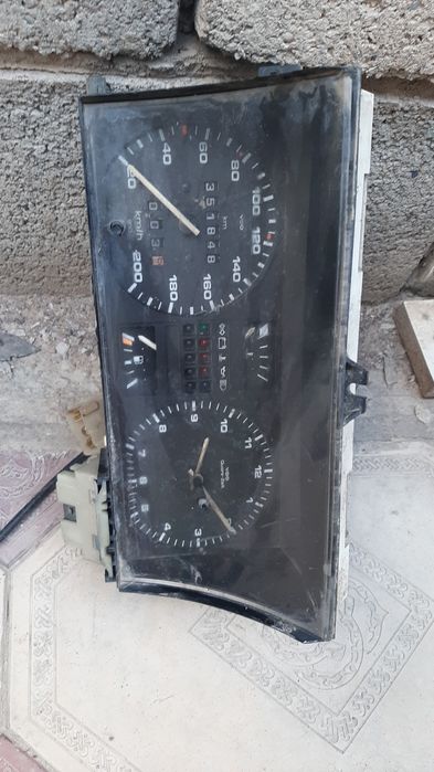 Щиток приборов разные продам