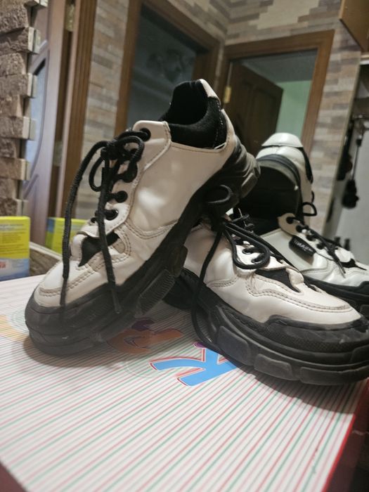 Кроссовки для девочек